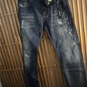 Diesel Black Slim Jeans with Modern Appeal